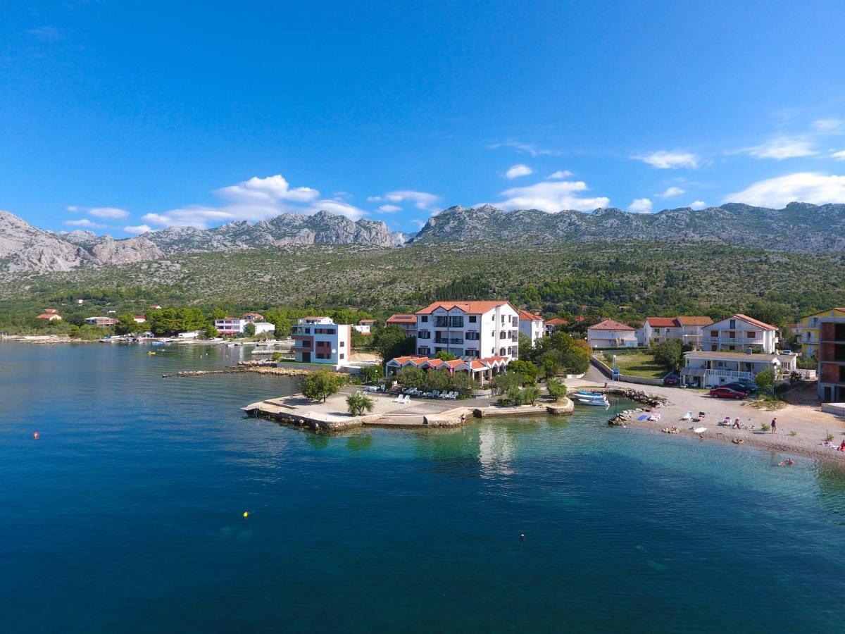 Pansion Croatia Bed & Breakfast Стариград-Пакленица Екстериор снимка