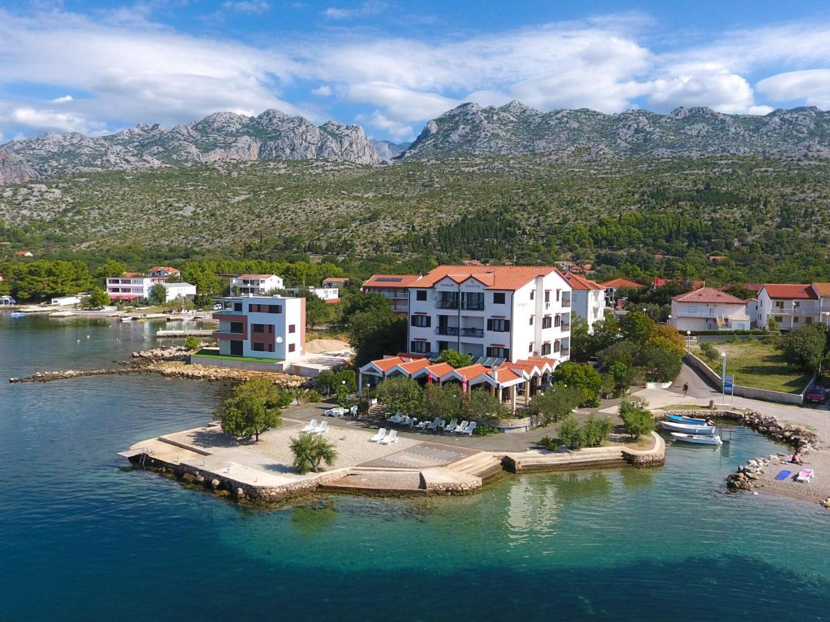 Pansion Croatia Bed & Breakfast Стариград-Пакленица Екстериор снимка