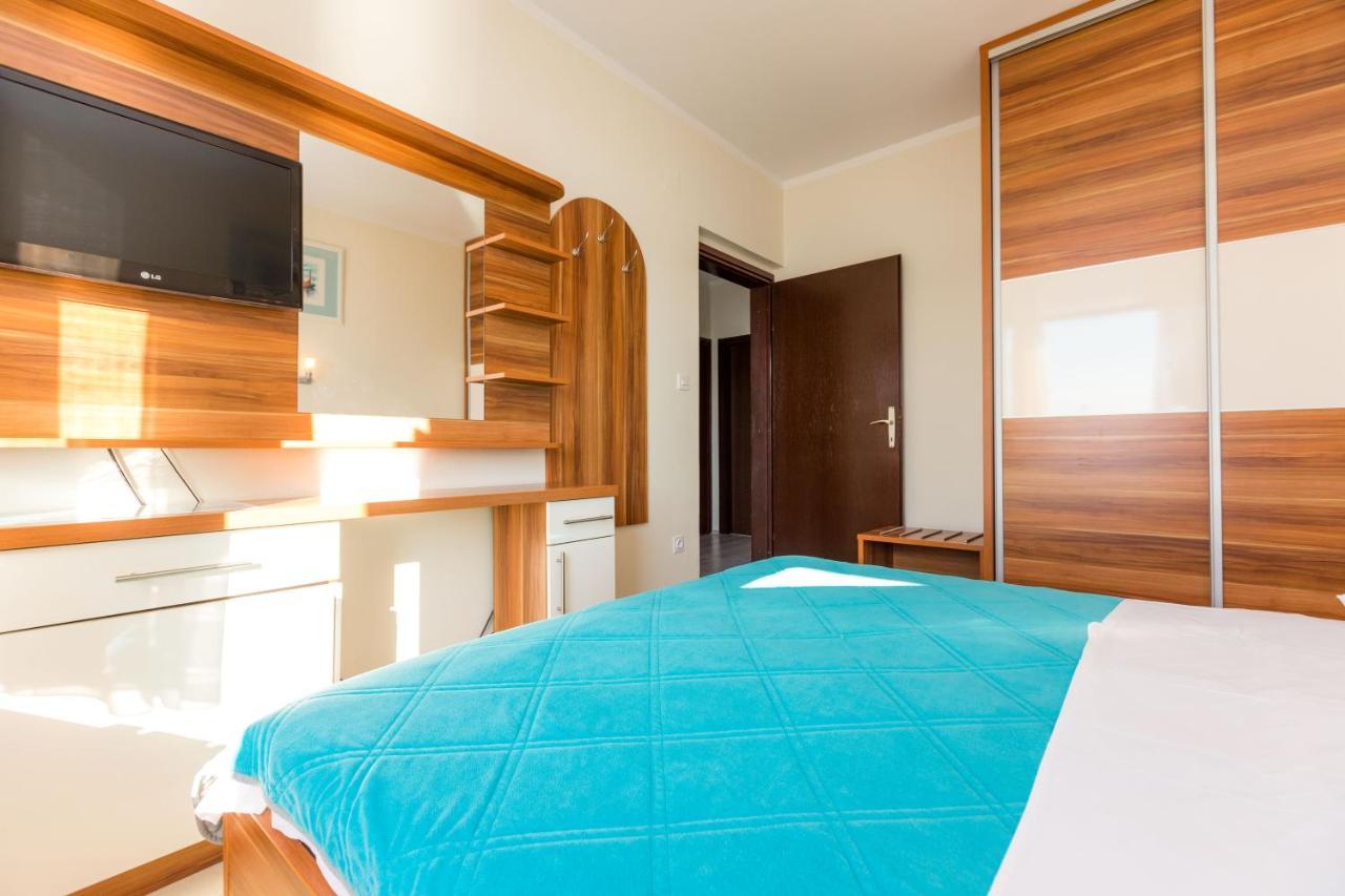 Pansion Croatia Bed & Breakfast Стариград-Пакленица Екстериор снимка