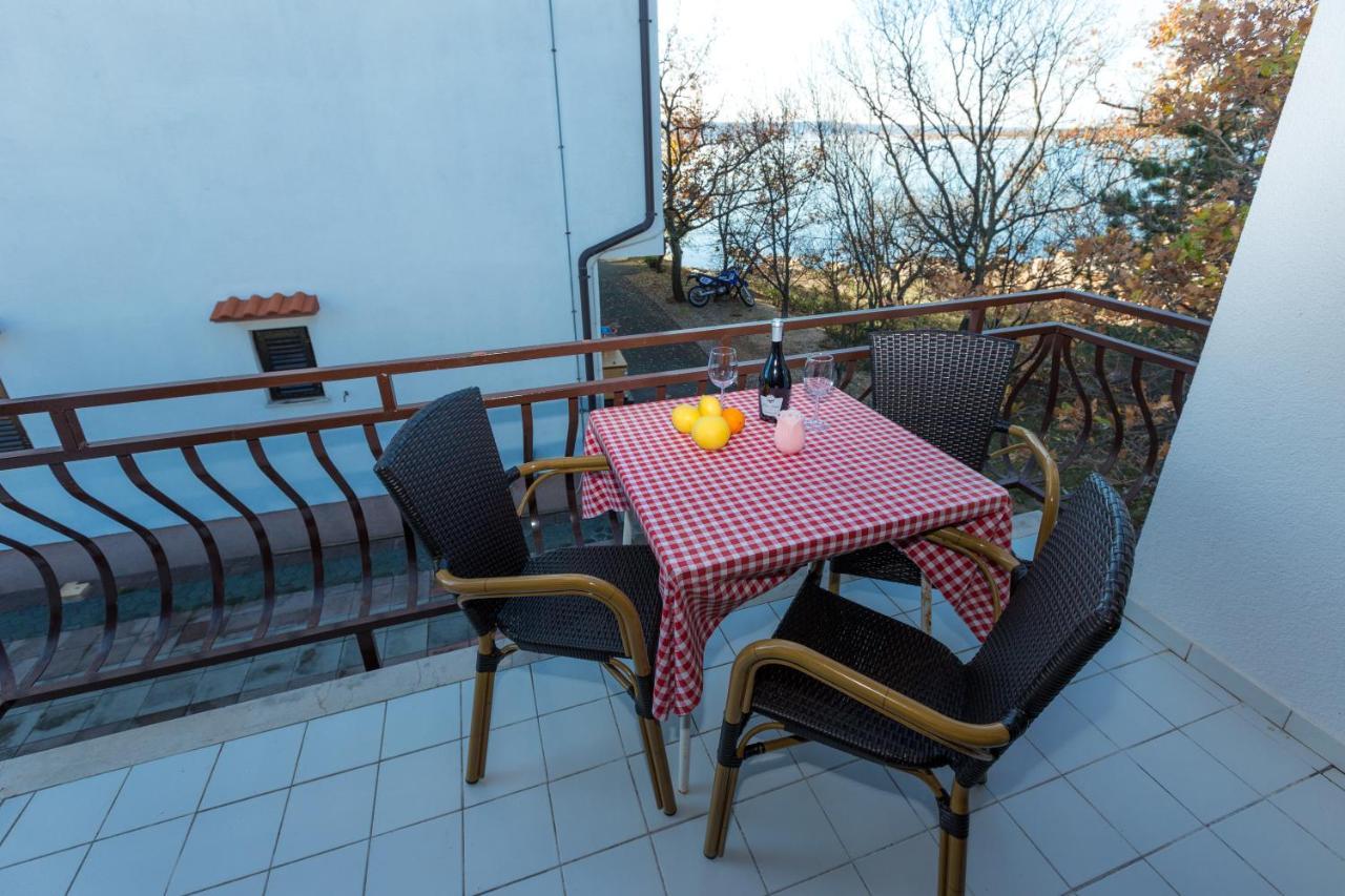 Pansion Croatia Bed & Breakfast Стариград-Пакленица Екстериор снимка