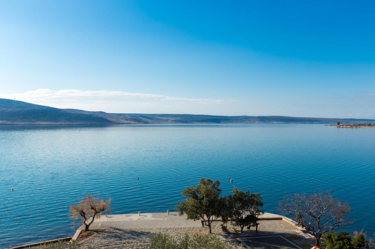 Pansion Croatia Bed & Breakfast Стариград-Пакленица Екстериор снимка