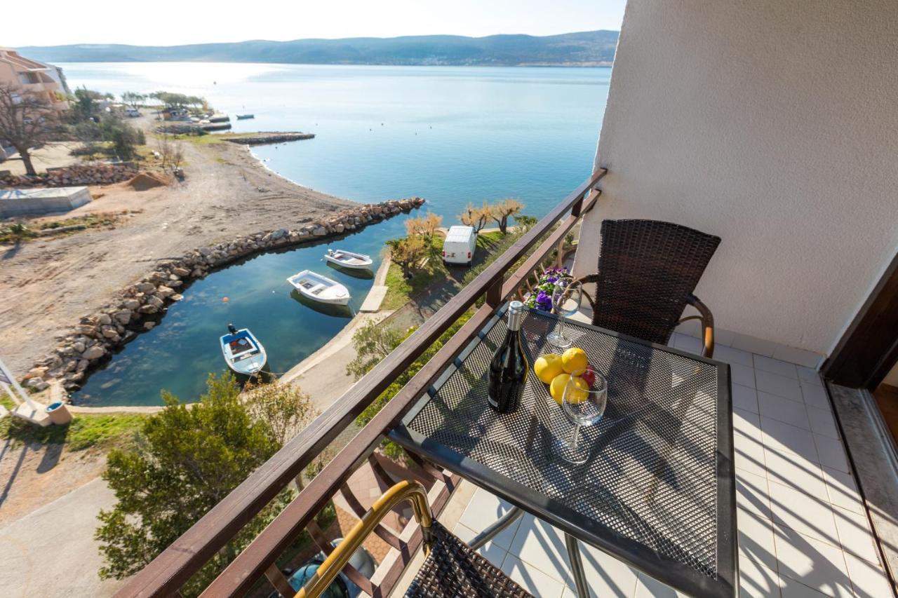 Pansion Croatia Bed & Breakfast Стариград-Пакленица Екстериор снимка