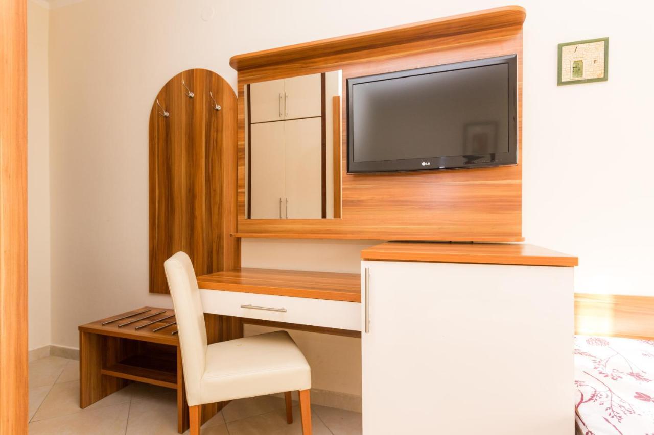 Pansion Croatia Bed & Breakfast Стариград-Пакленица Екстериор снимка
